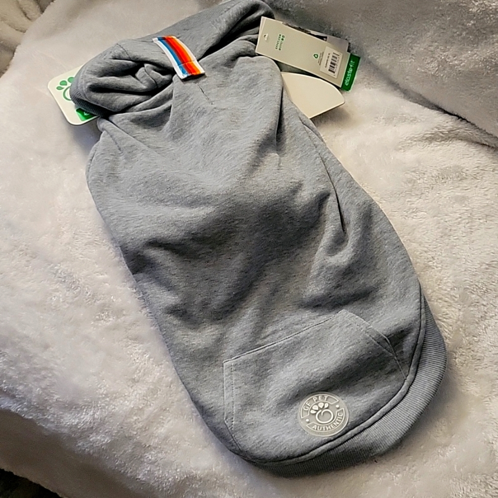 Dog hooded sweater jacket size XL jacket expands to fit your dog's unique shape